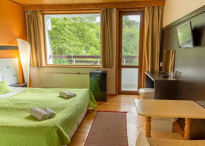 호텔 Paradise Place 2*