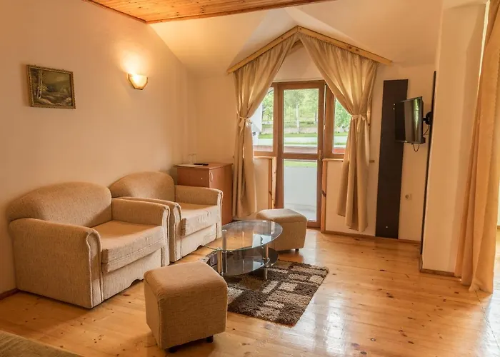 Paradise Place 칼로페르