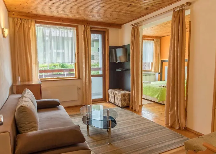 호텔 Paradise Place 2*