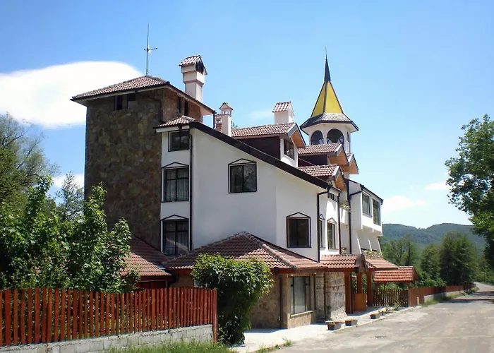 Paradise Place 칼로페르